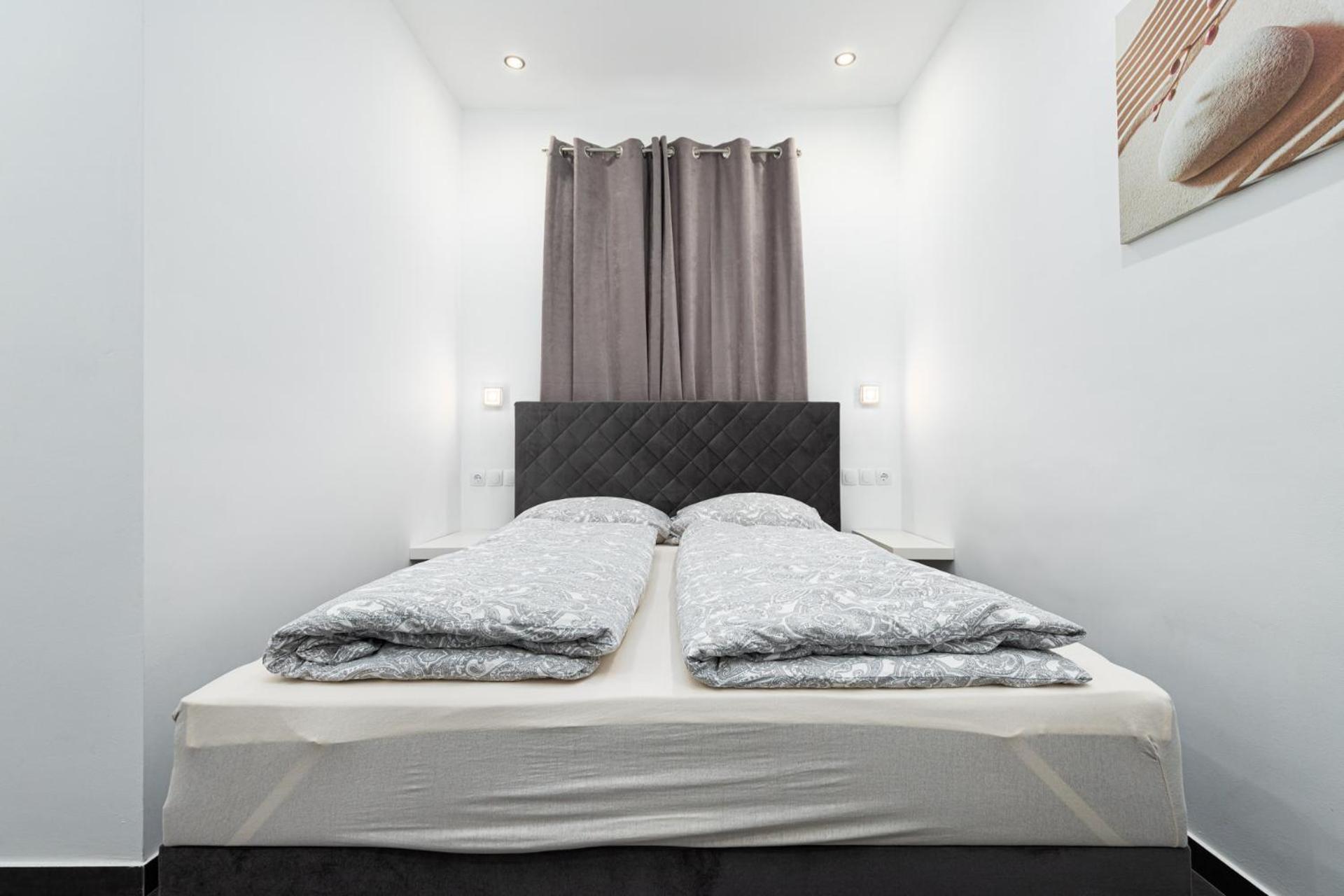 Rooms And Studio Flora Poreč Exteriör bild