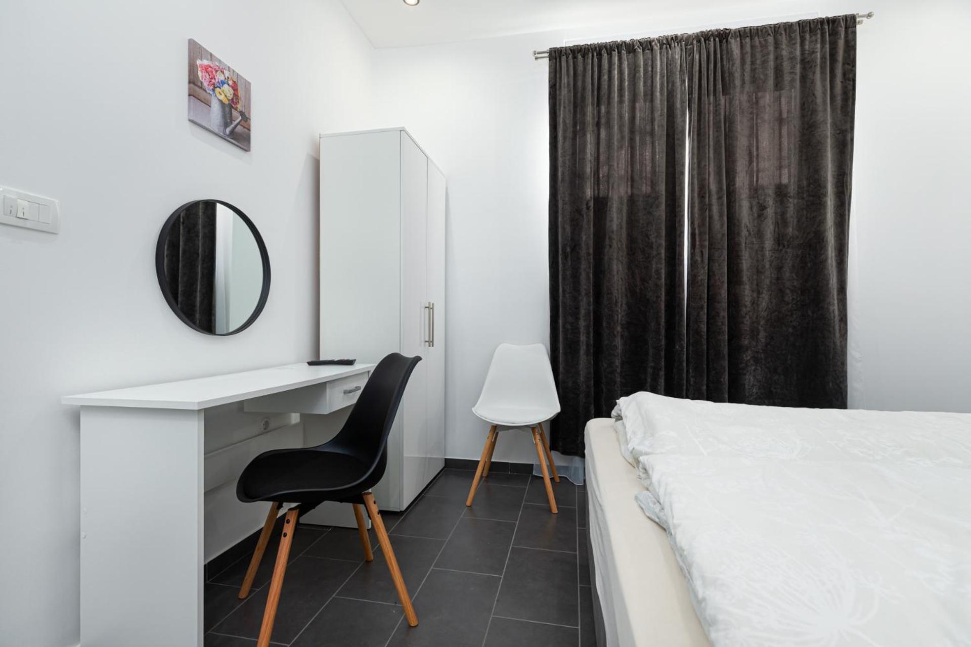 Rooms And Studio Flora Poreč Exteriör bild