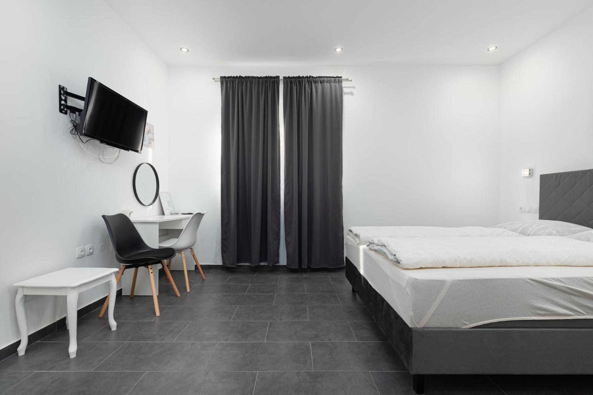Rooms And Studio Flora Poreč Exteriör bild