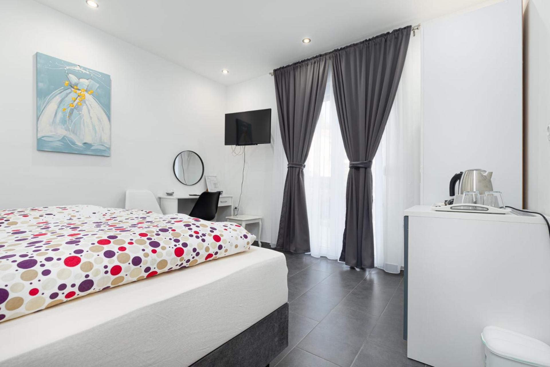 Rooms And Studio Flora Poreč Exteriör bild